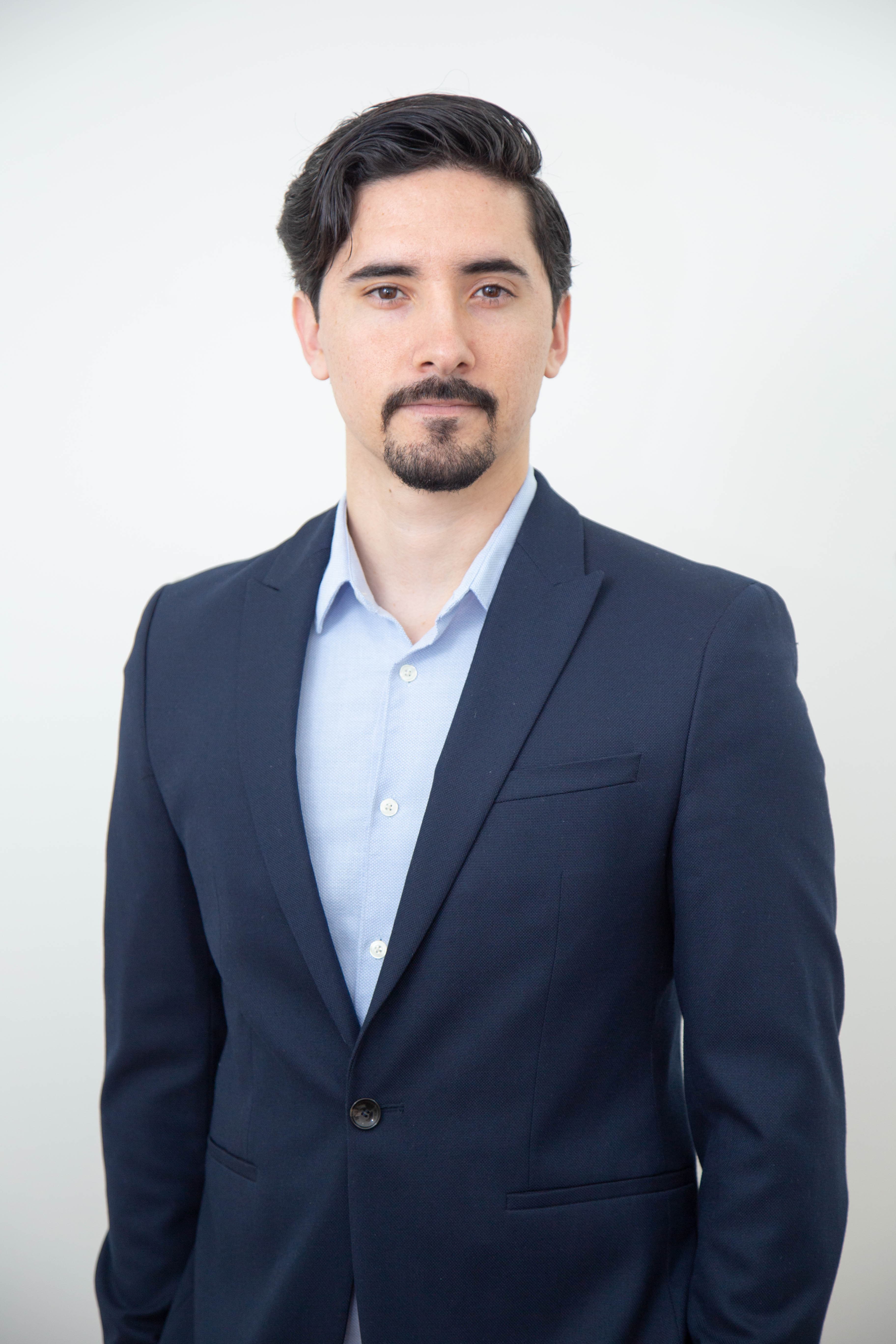 Dr. Joel Méndez Monge retrato profesional